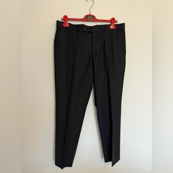 Elite navy blue pinstriped men’s dress pants - Picture 2 of 8